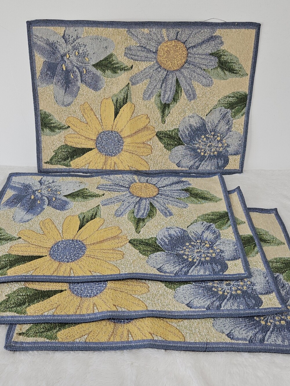 4 Home Classics Cotton Woven Floral Colorful Kitchen Dining Room Table Placemats